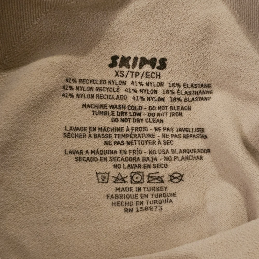 SKIMS seamless sculpt MID THIGH BODYSUIT XS - Picture 3 of 3